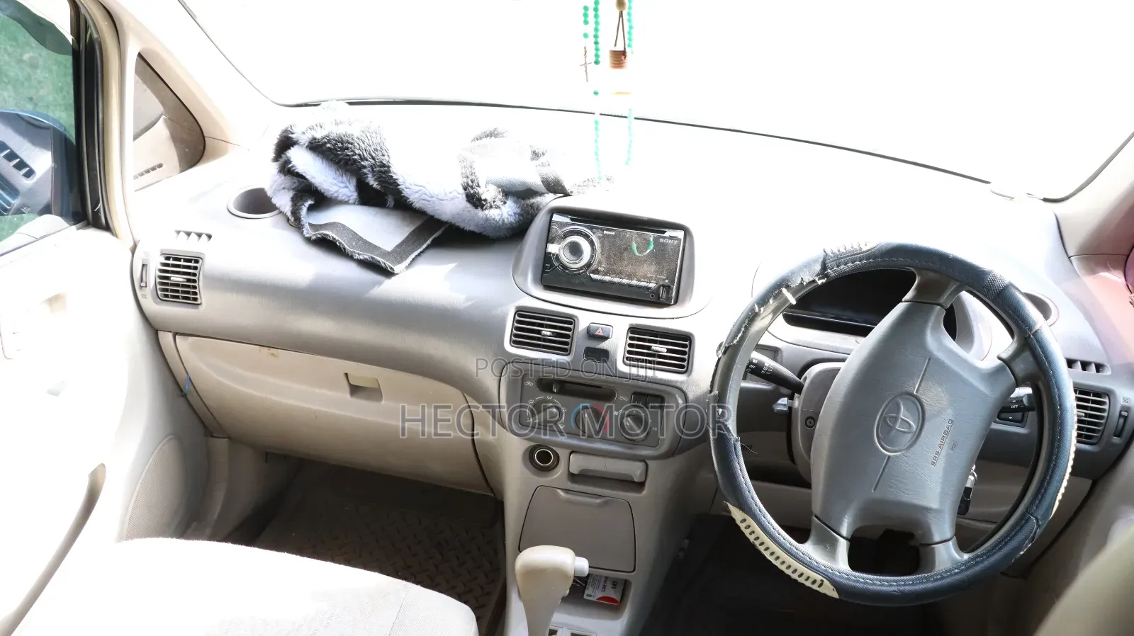 Toyota Corolla Spacio 1.6 L (6 Seater) 1998 Gray