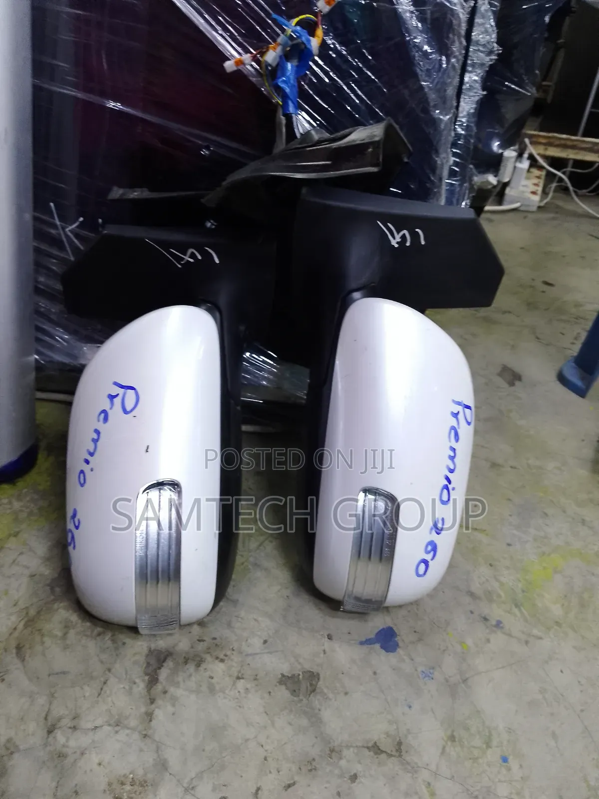Premio 260 Side Mirror
