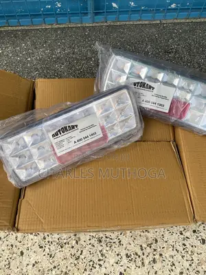 Fuso Fi/Fj Tail Light