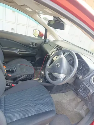 Nissan Note 2015 Red