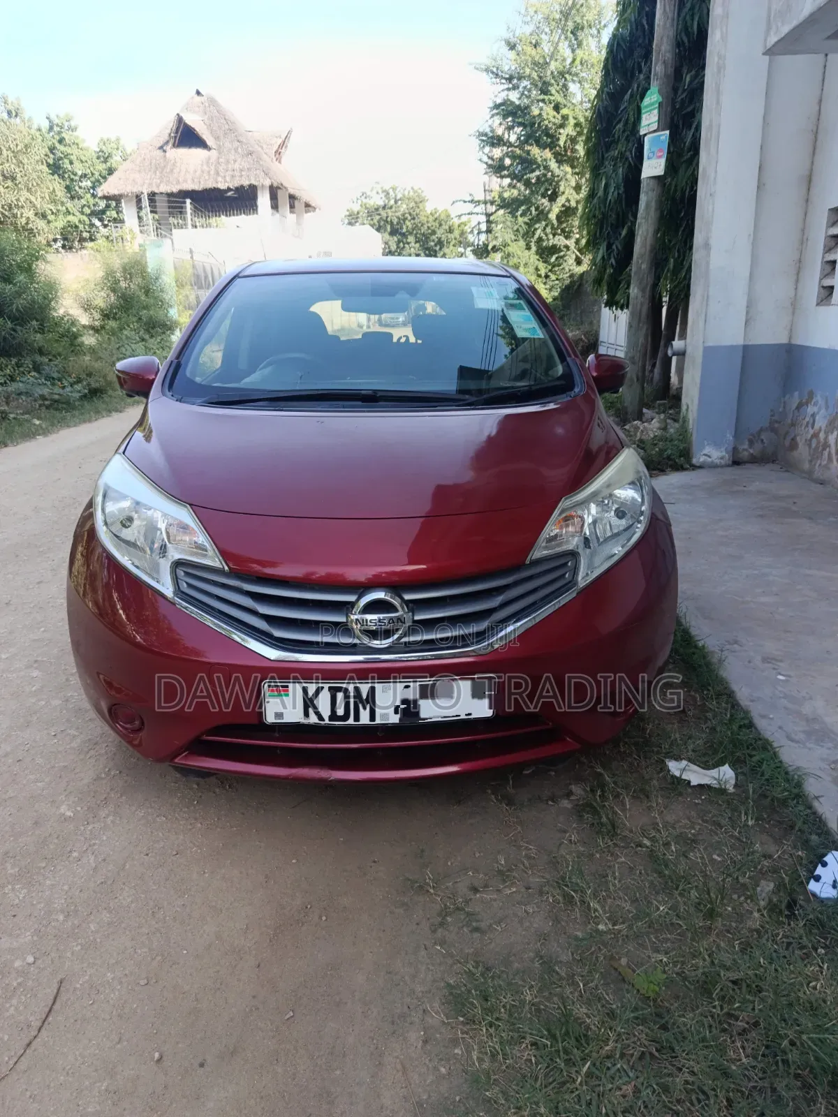 Nissan Note 2015 Red