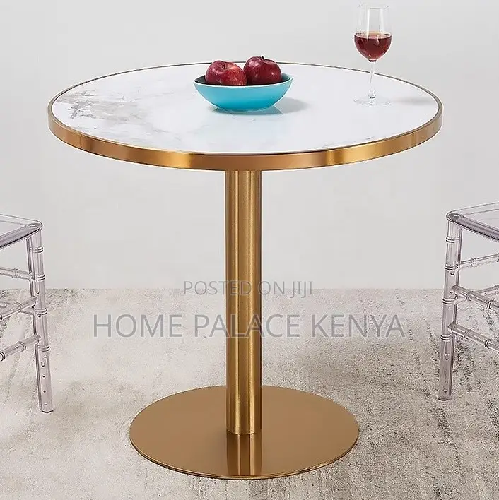 Dining Table: Stylish Round Dining Table With Casual Design