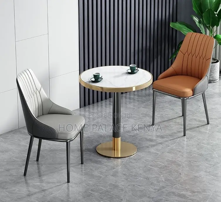 Dining Table: Stylish Round Dining Table With Casual Design