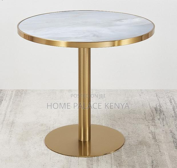 Dining Table: Stylish Round Dining Table With Casual Design - thumbnail 8