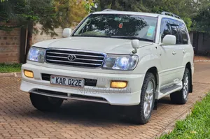Toyota Land Cruiser 1999 White