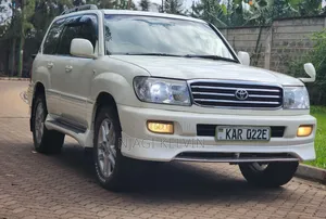 Toyota Land Cruiser 1999 White