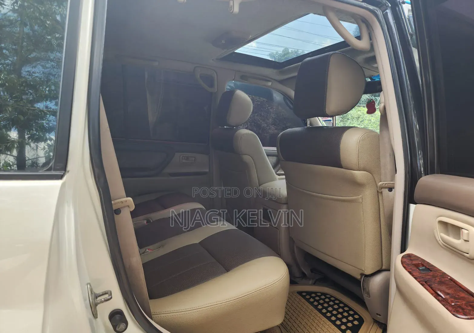 Toyota Land Cruiser 1999 White