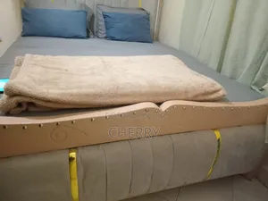 5'6 Wooden Hand Crafted Bed
