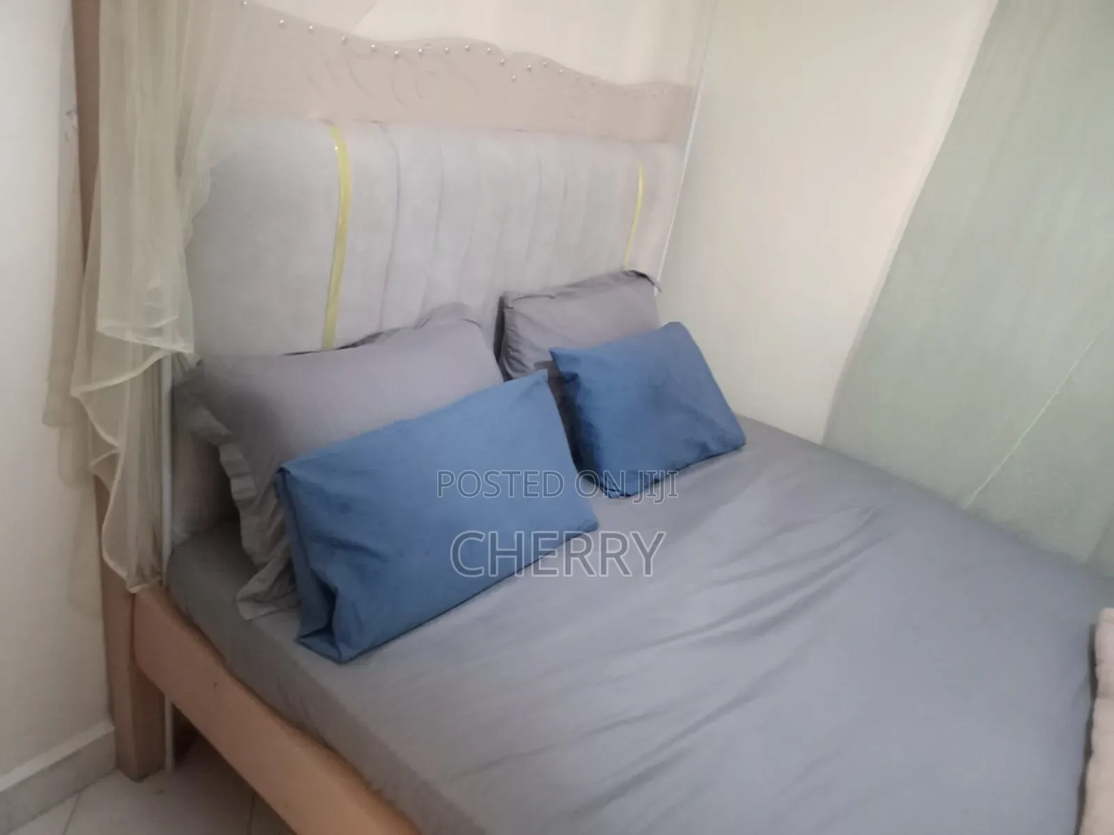 5'6 Wooden Hand Crafted Bed