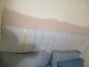 5'6 Wooden Hand Crafted Bed