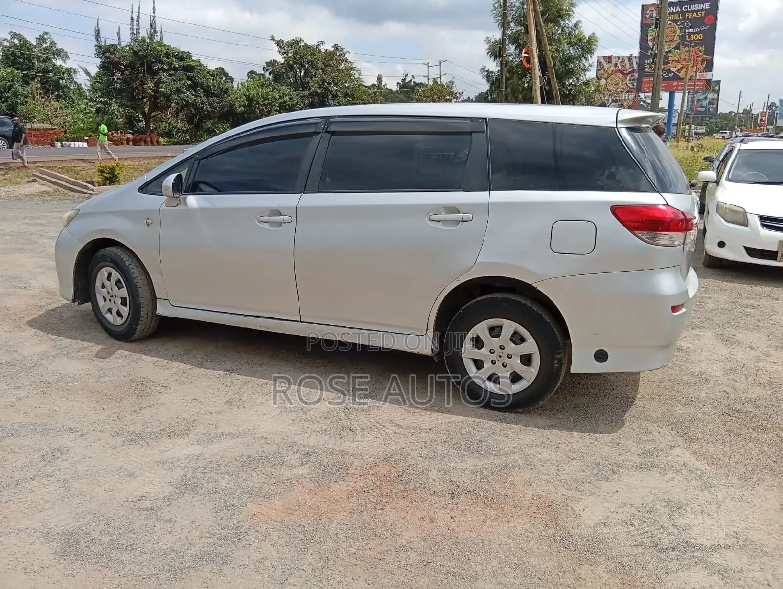 Toyota Wish 2012 Silver