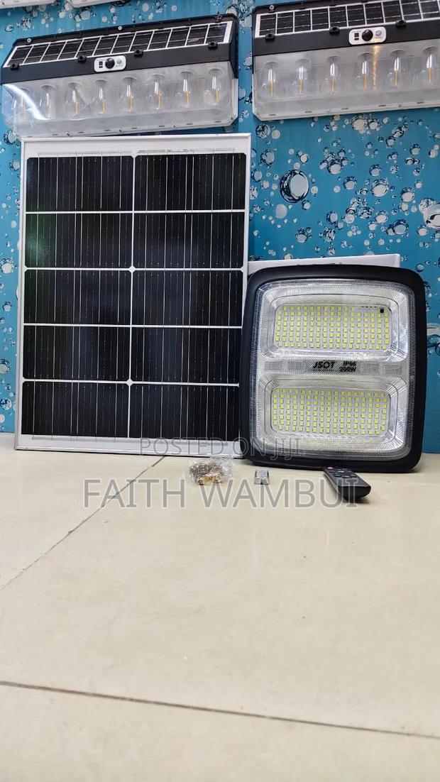 *200w St Project Solar Floodlights*/200 Watt Floodlight - main view