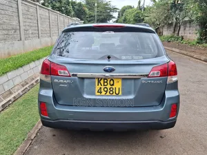 Subaru Outback 2.5i Premium 2011 Gray