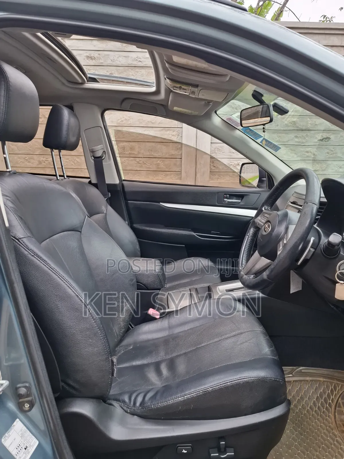 Subaru Outback 2.5i Premium 2011 Gray