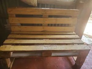 Pallet Seat