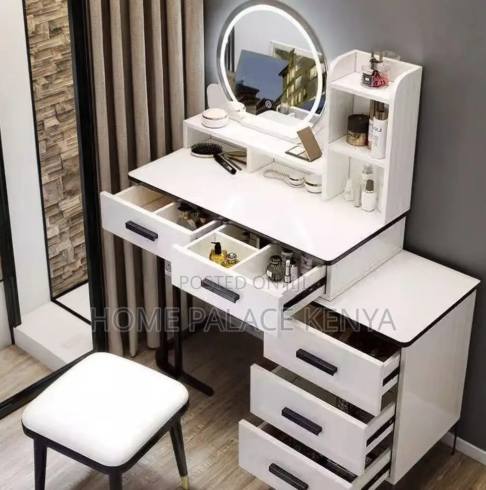 Dresser Table: Elegant Vanity Table With Led Mirror