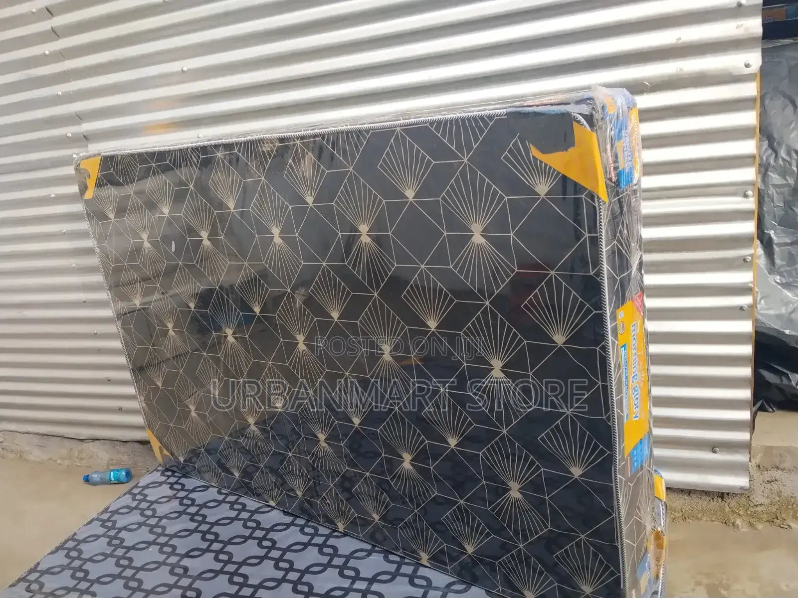 Morning Glory Mattress 4 by 6 High Density, 8 I
