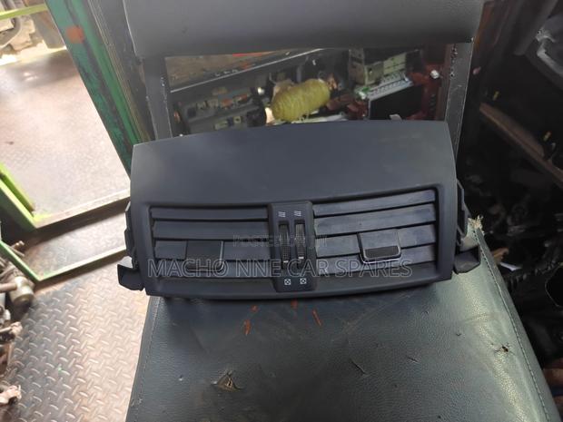 Toyota Vanguard Air Control Vent
