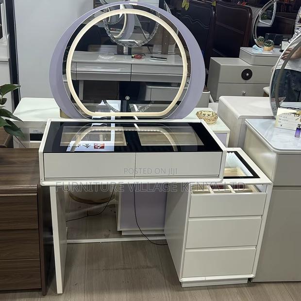 Creamy White Modern Vanity Make Up Table - thumbnail 3