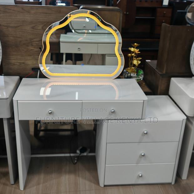 Creamy White Modern Vanity Make Up Table - thumbnail 9