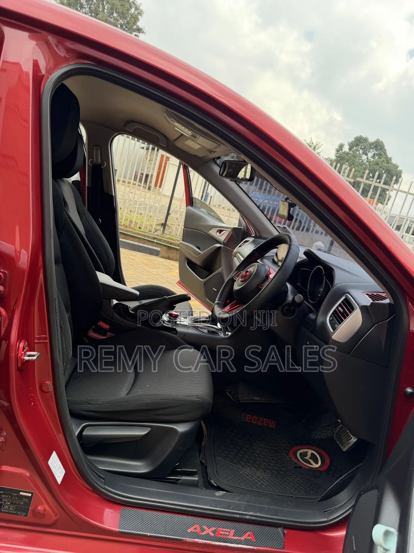 Mazda Axela 2017 Red