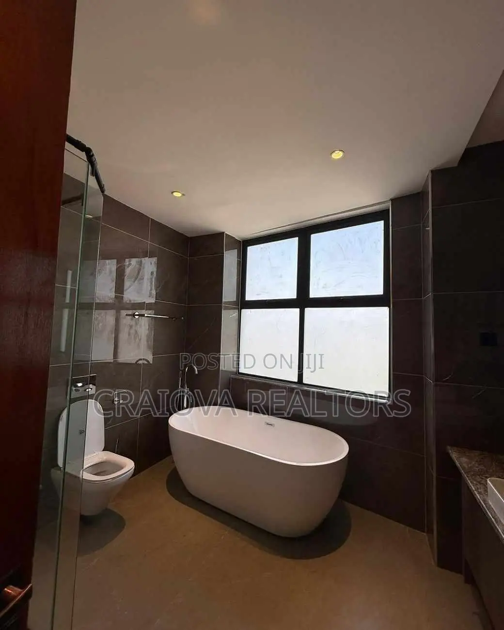 3bdrm Apartment in Riverside Drive for sale