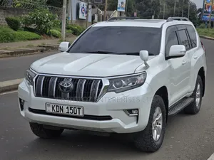 Toyota Land Cruiser Prado 2.8 2018 White