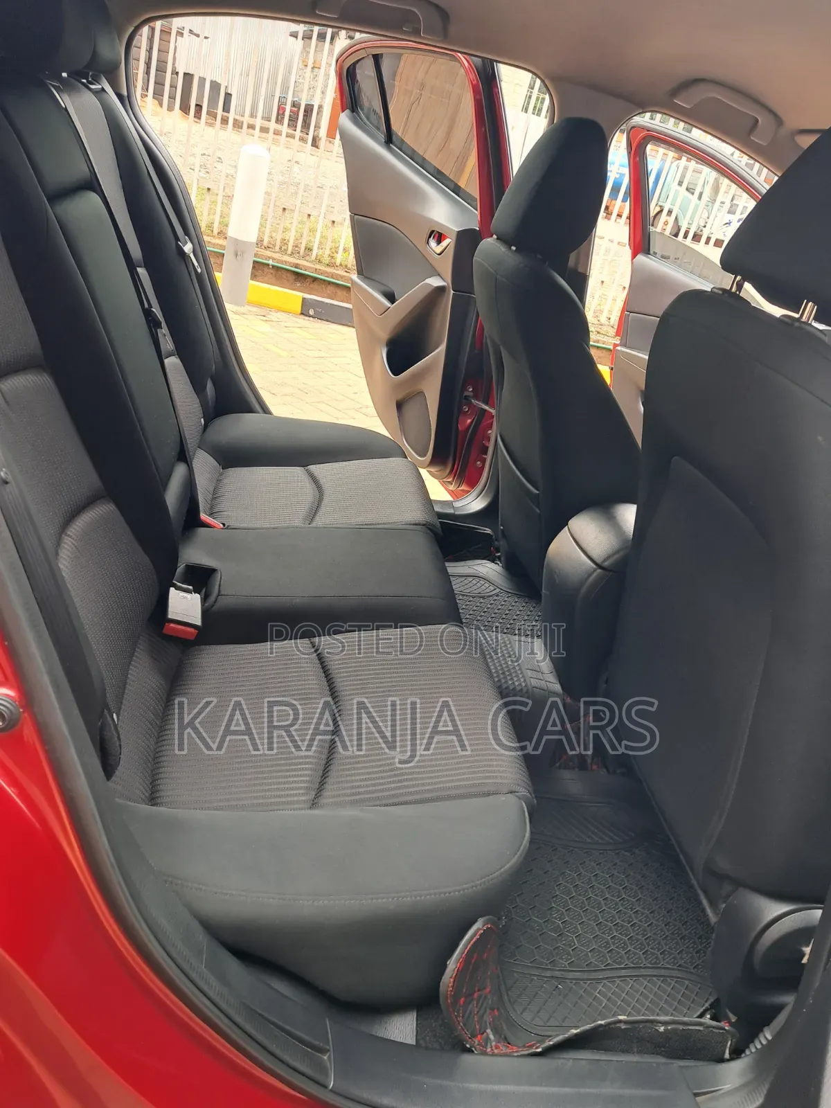 Mazda Axela 2017 Red
