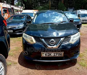 Nissan X-Trail 2.0 Petrol FWD 2015 Black