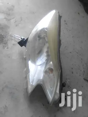 Nissan Note Headlight