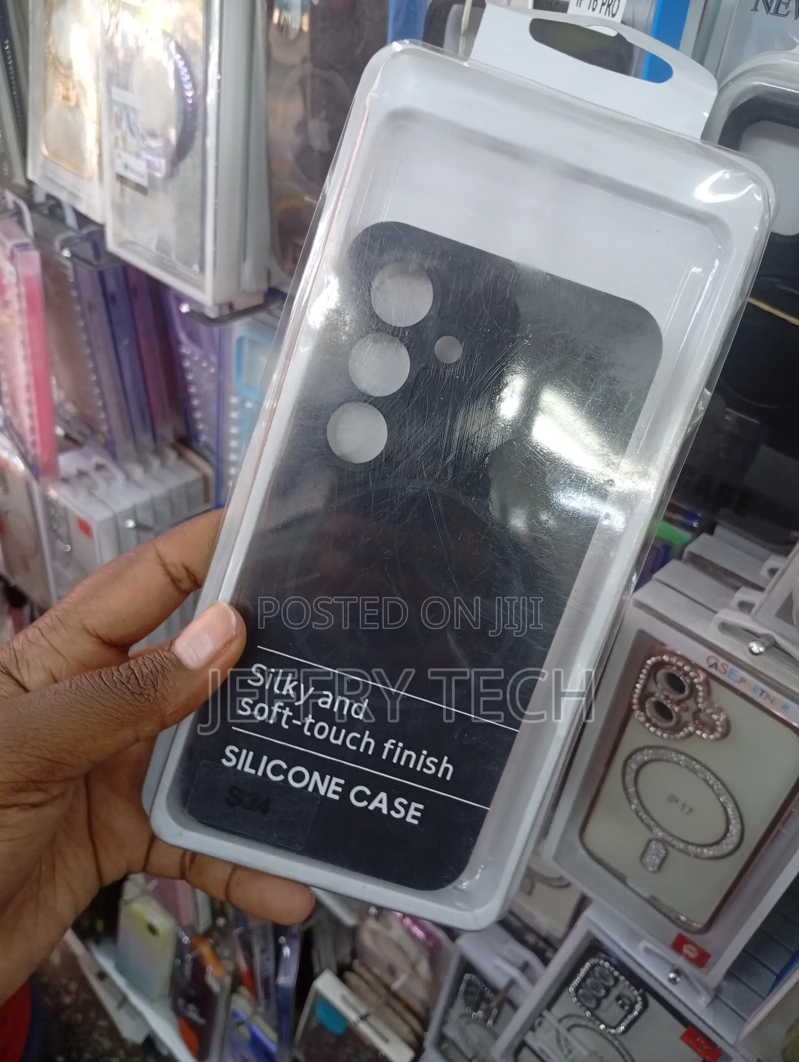 Samsung Galaxy S24 Silicone Case in Black