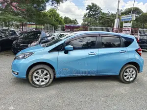 Nissan Note 2017 Blue