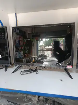 Solar Max 22 Inches Tv
