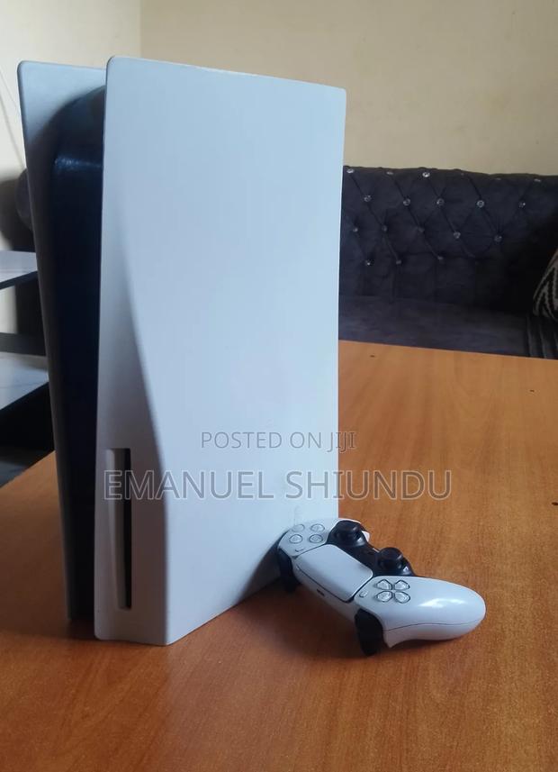 Ps5 Standard Disc Edition - thumbnail 2
