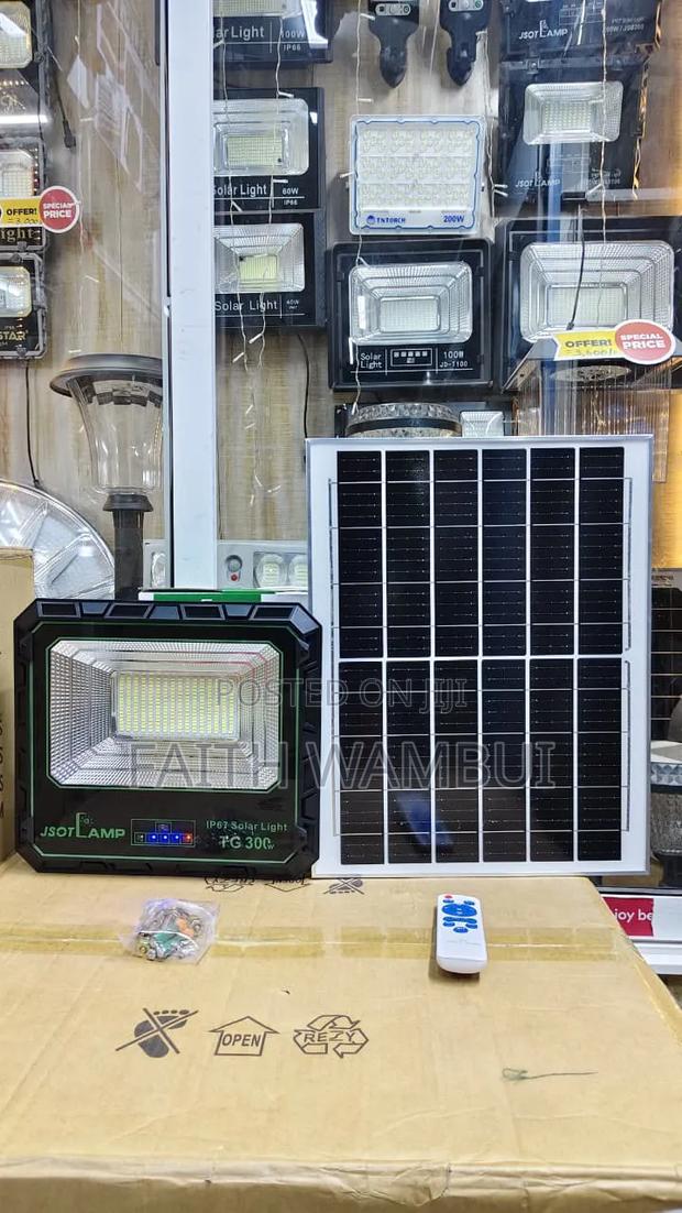 Commercial 300 Tg Solar Floodlight