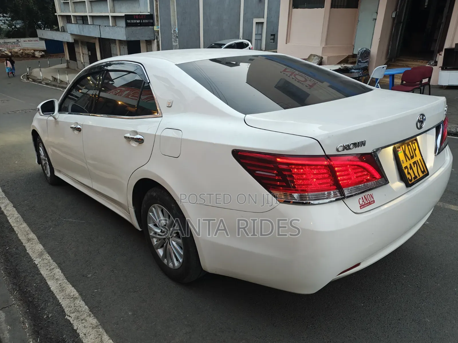 Toyota Crown 2017 White
