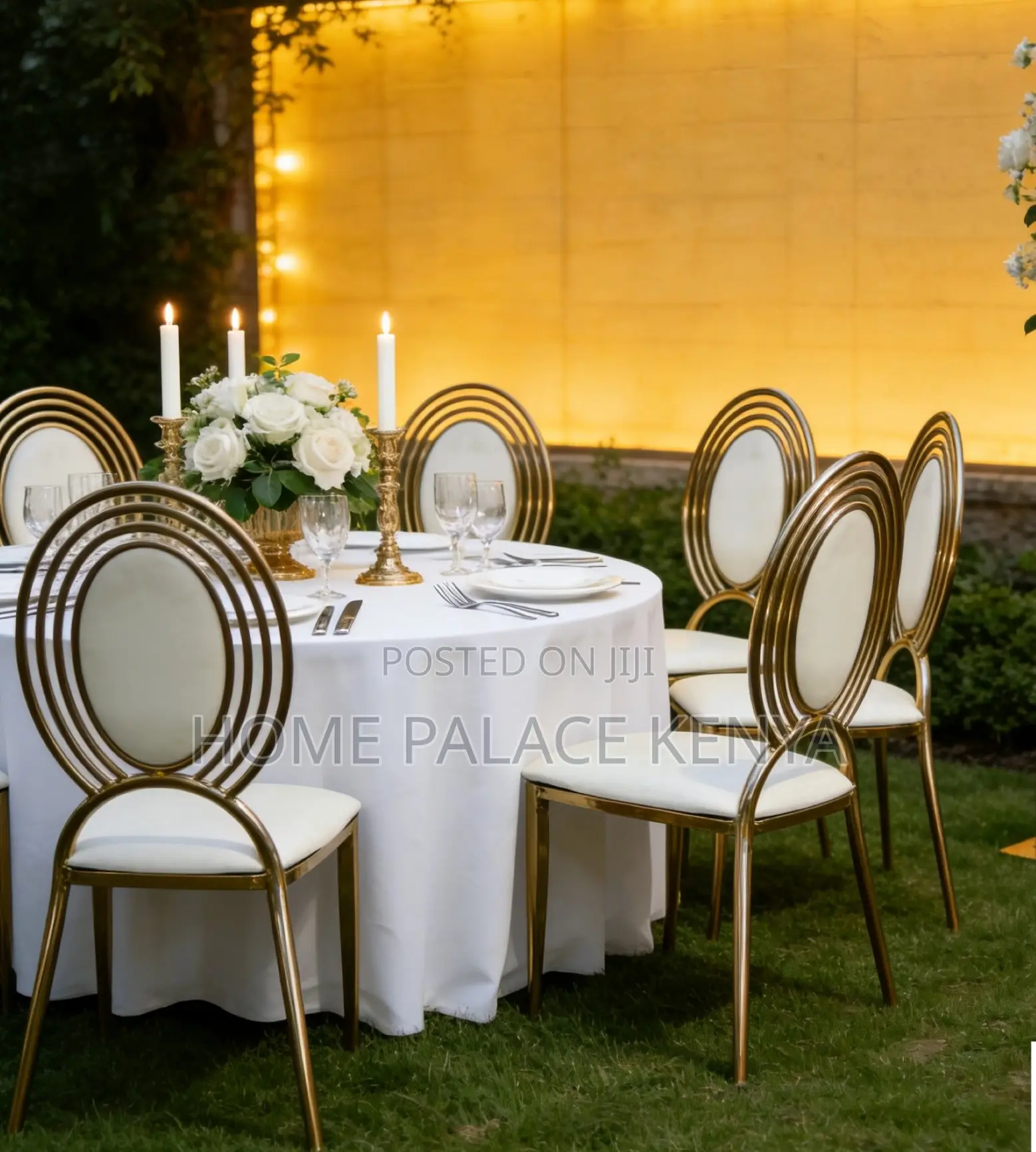 Wedding Chair: Elegant Gold Oval Back Banquet Chair