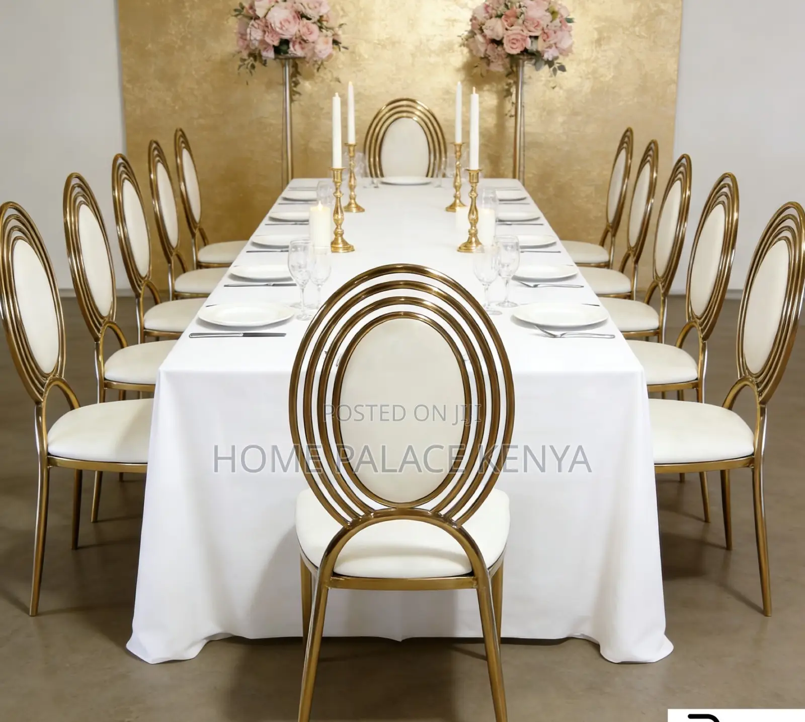 Wedding Chair: Elegant Gold Oval Back Banquet Chair