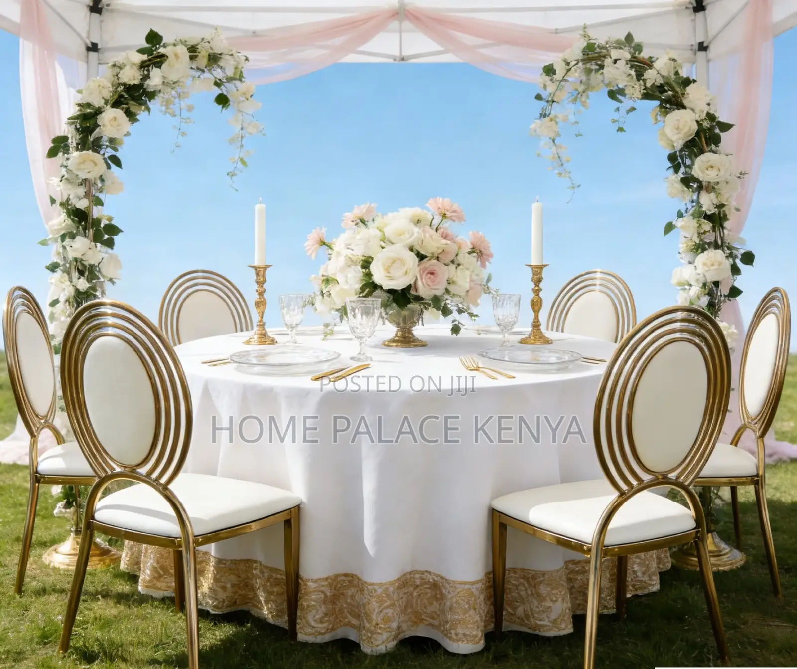 Wedding Chair: Elegant Gold Oval Back Banquet Chair
