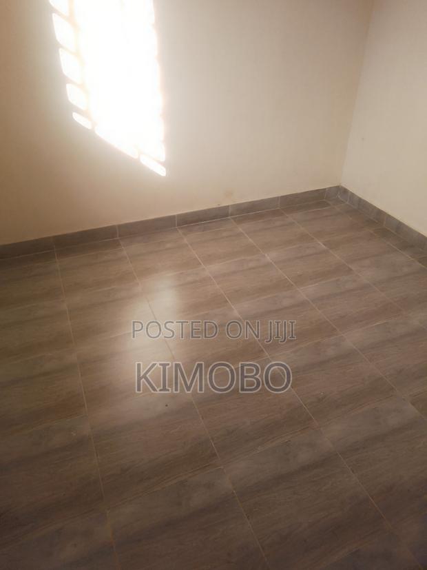3bdrm Block of Flats in Kanunga, Muchatha for rent