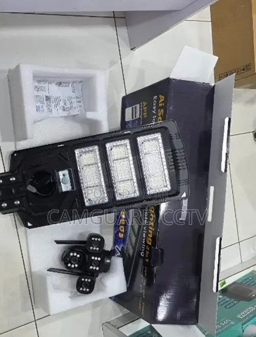 V380pro Triple Lens Solar Camera Streetlight PTZ 4g Sim Security Light