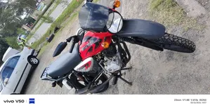 Bajaj Boxer 150 UG 2025 Red