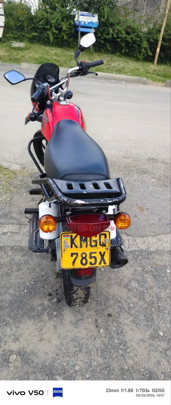 Bajaj Boxer 150 UG 2025 Red