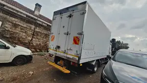 Isuzu Elf Truck 2020 White