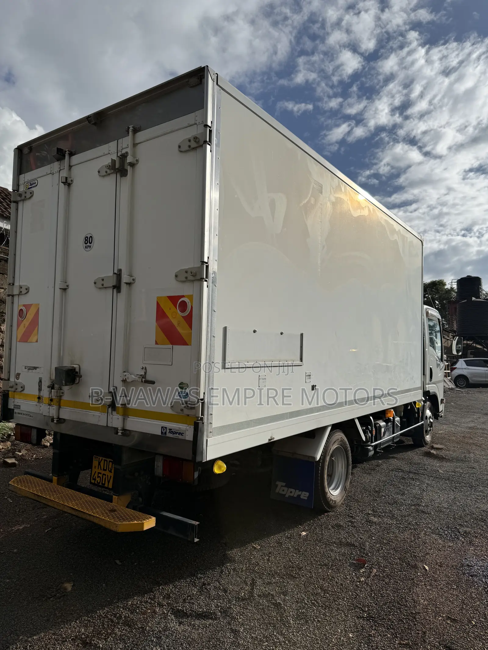 Isuzu Elf Truck 2020 White