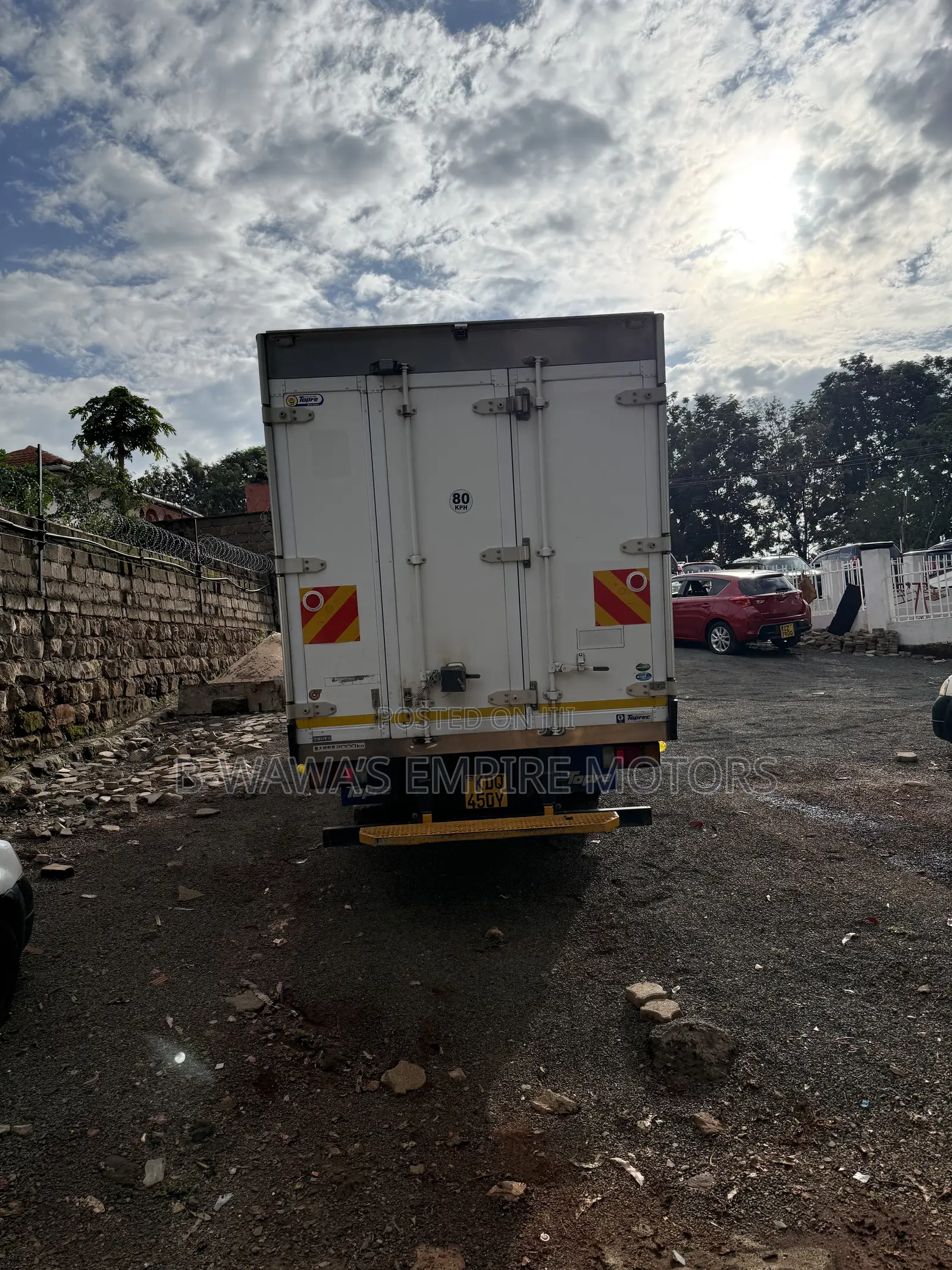 Isuzu Elf Truck 2020 White