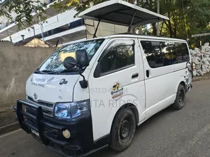 Toyota HiAce 2012 White