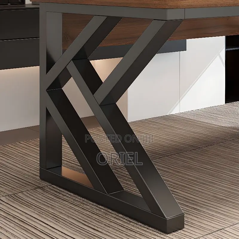 Office Computer Desk : Modern Generic Computer Desk