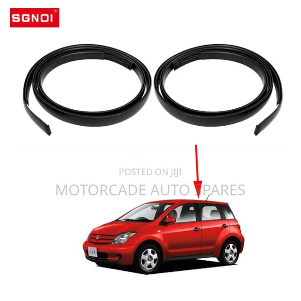 Toyota Ist 2008-2012 Roof Moulding
