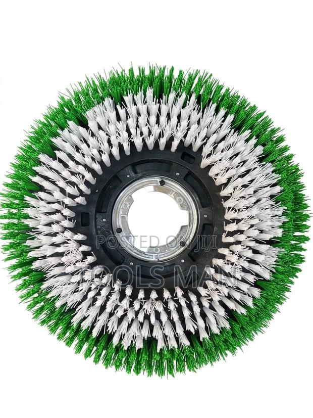 17 Inch Industrial Floor Scrubber Brush With Metal Clutch Plate.